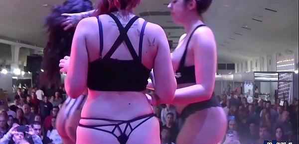  PORNOVATAS.COM SHOW LESBICO COMPLETO CON TRES DE LAS JOVENCITAS ESPAÑOLAS MAS CACHONDAS DEL PORNO EN PUBLICO